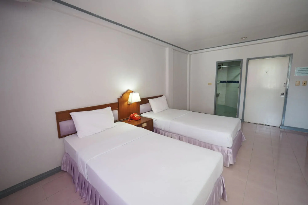 Pachara Hotel and Restaurant