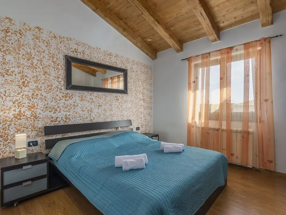 Villa with Private Pool Just 10 Minutes Drive From the Beach And Porec Center
