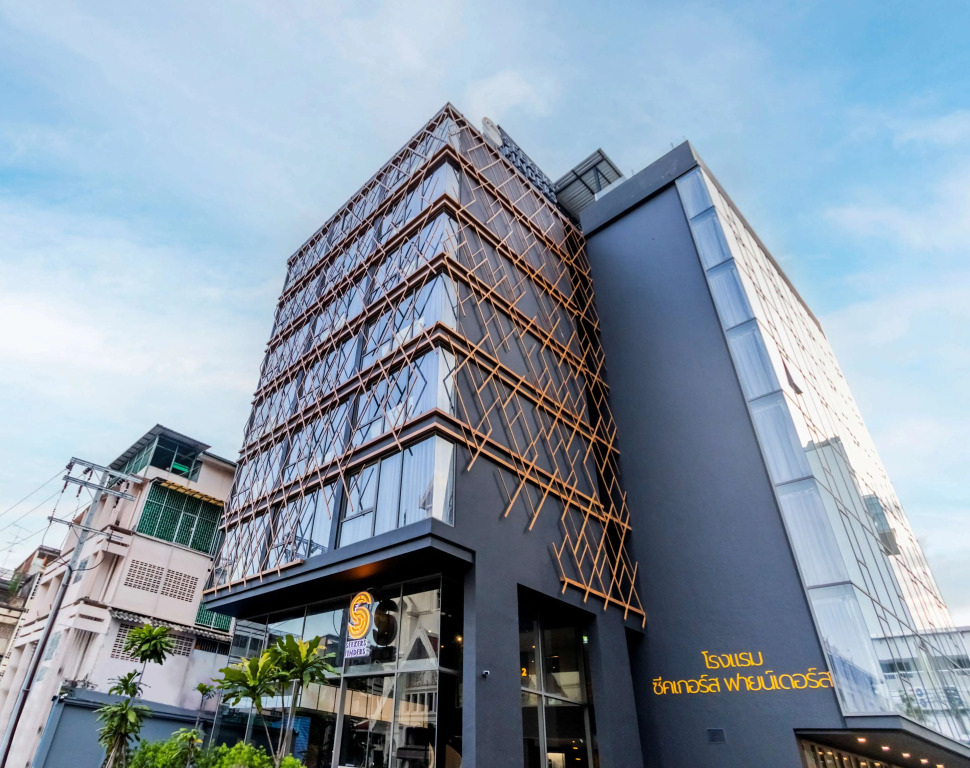 Seekers Finders Rama IV Hotel SureStay Collection by BW