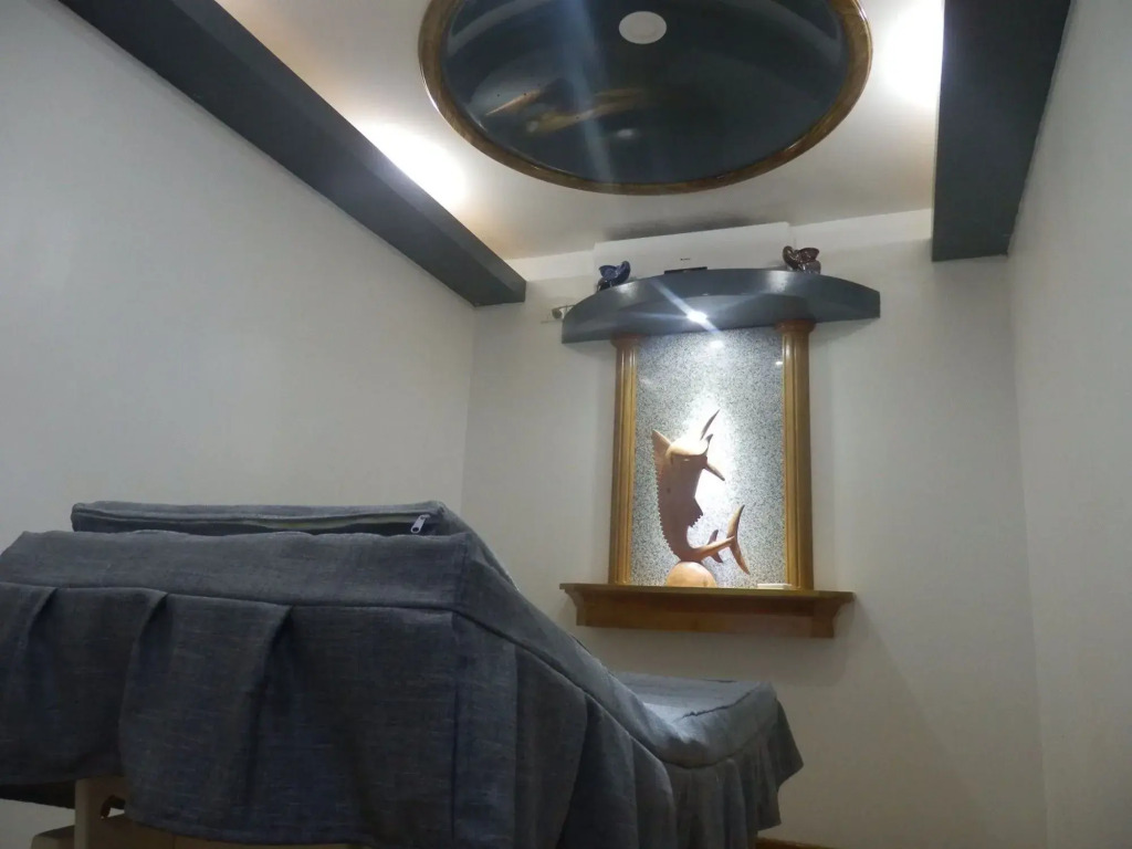Hideaway Hotel