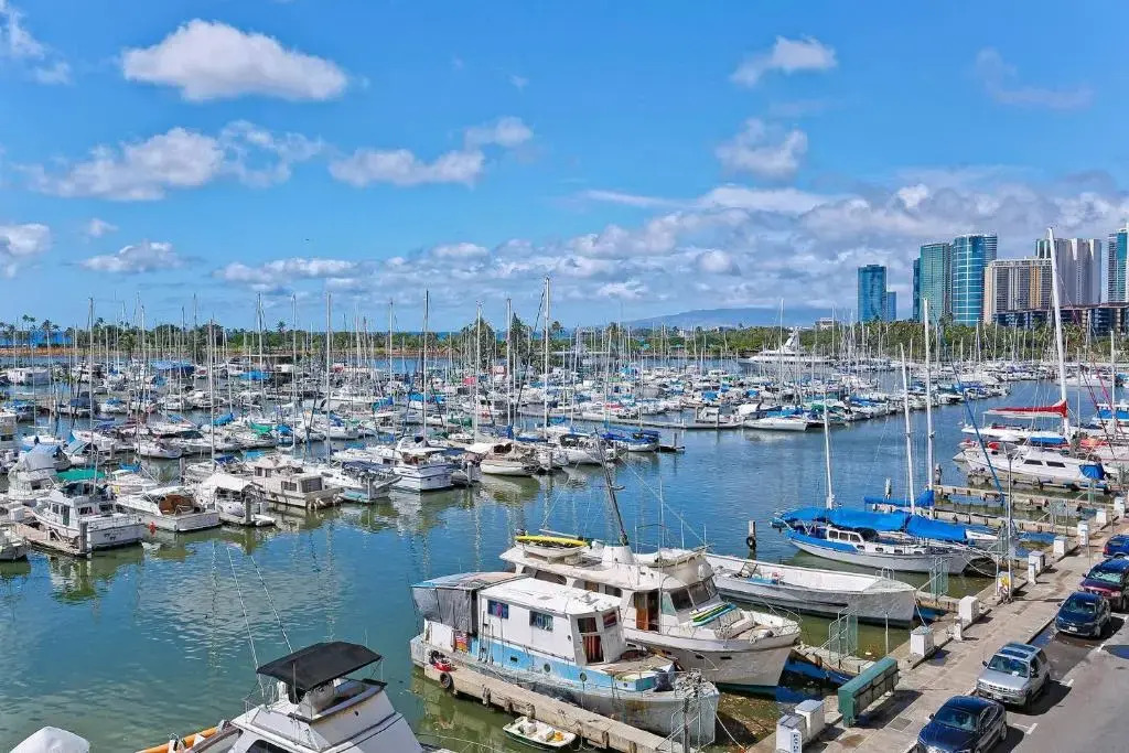 Ilikai Marina #590