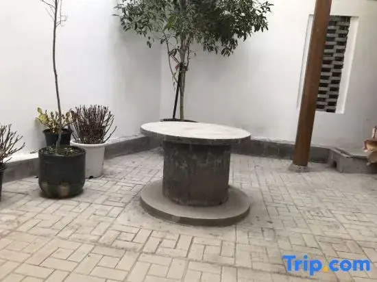 Washu Loft Courtyard (Zhangjiajie Tianmen Mountain Cableway Station Branch)