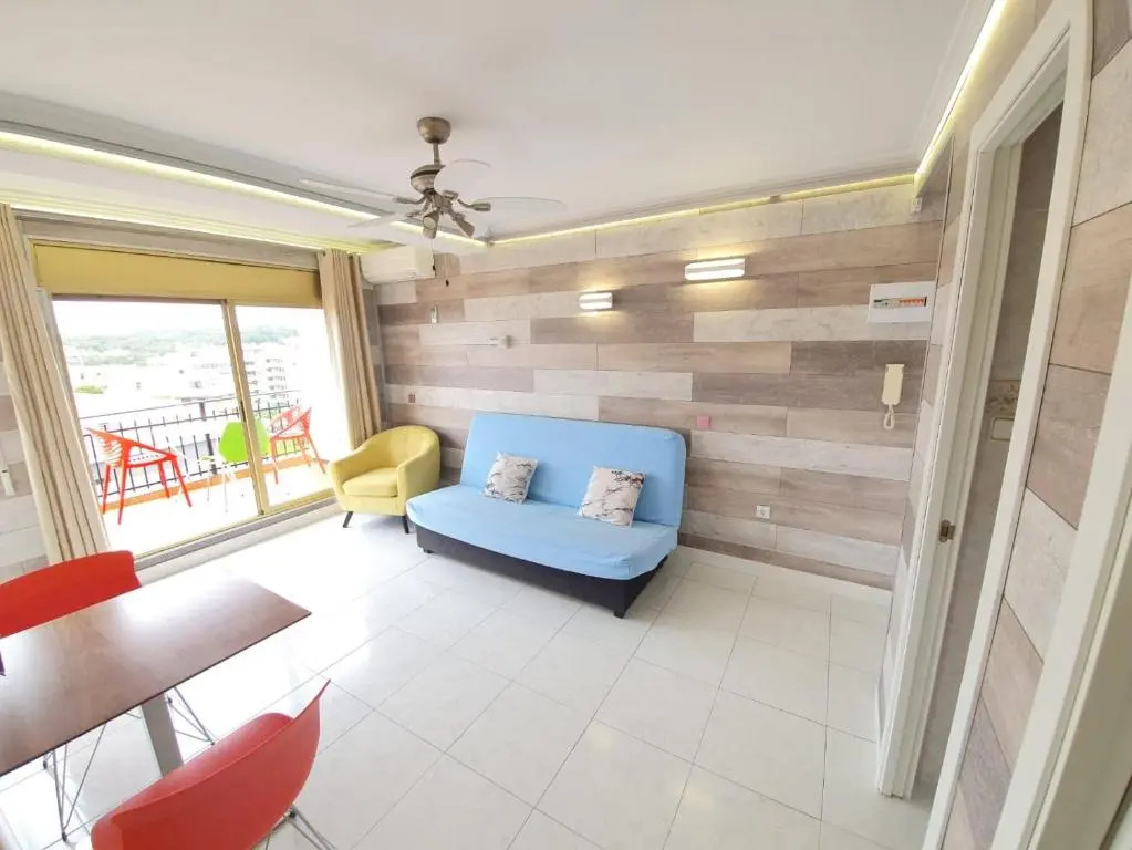 Apartamento en Salou con las vistas al Port Aventura