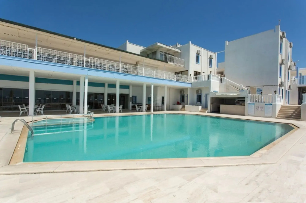 Chronos Beach Hotel