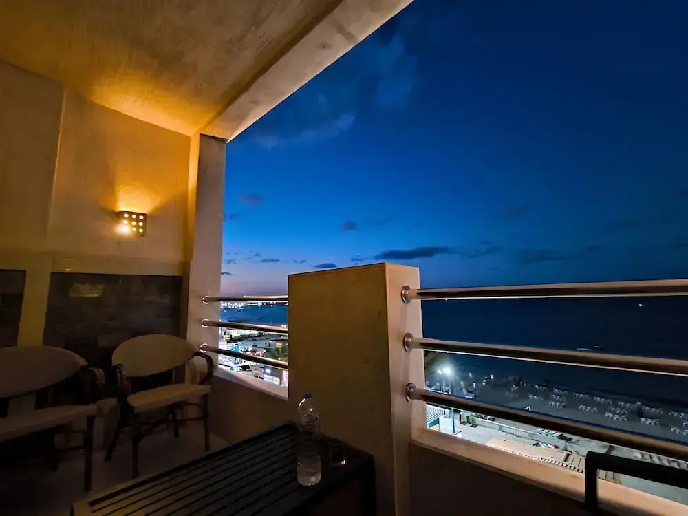 Luxury Apartment 3BR & Full Sea View