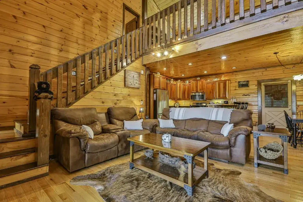 Chateau Relaxeau Breathtaking Spacious Mountain Home on Paved Road
