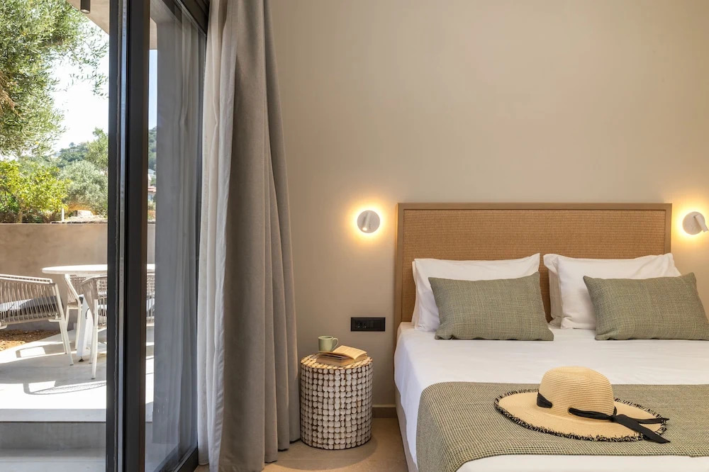 Topos Suites