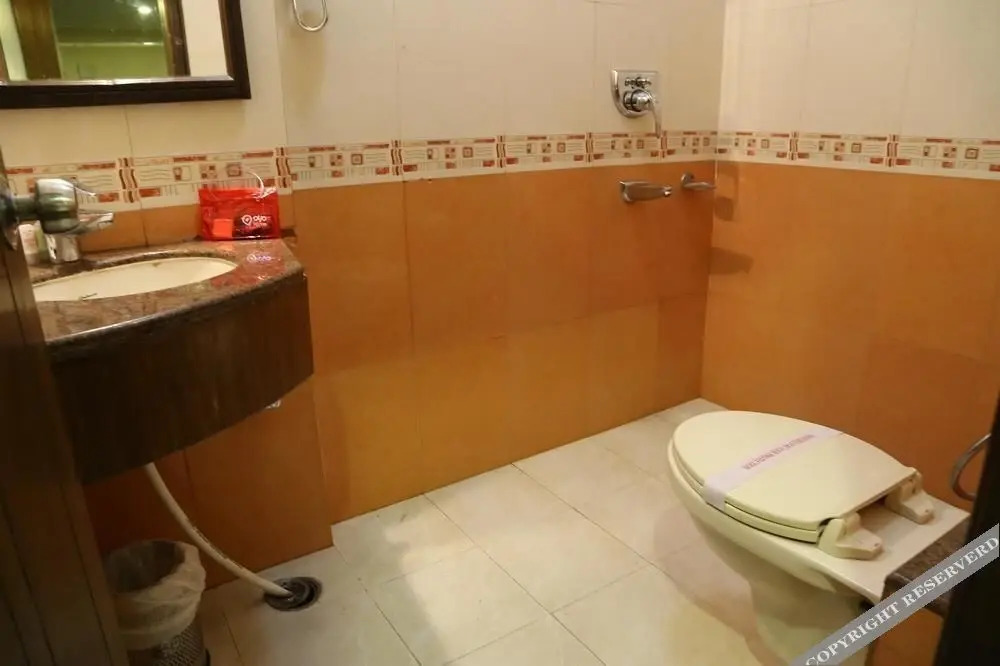 Hotel The Mansion by OYO Rooms