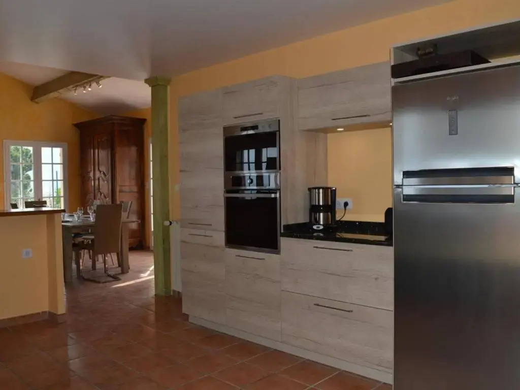 Villa 5 pièces 3 chambres avec jardin, clim, wifi, animaux admis - FR-1-225C-470