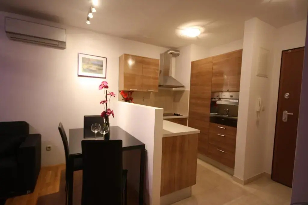 Apartments Maja