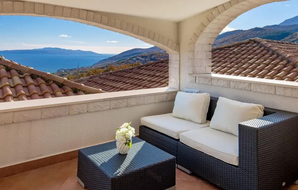 Beautiful Home In Veprinac With House Sea View
