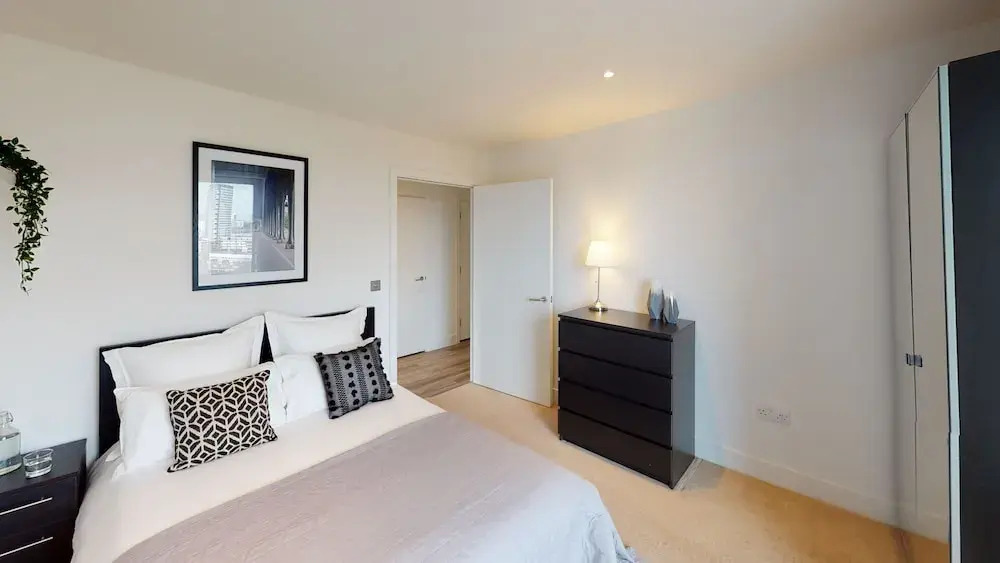 3 Bedroom Apartment in Canary Wharf