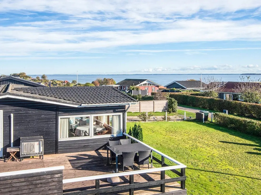 Panoramic Cottage Retreat-By Traum