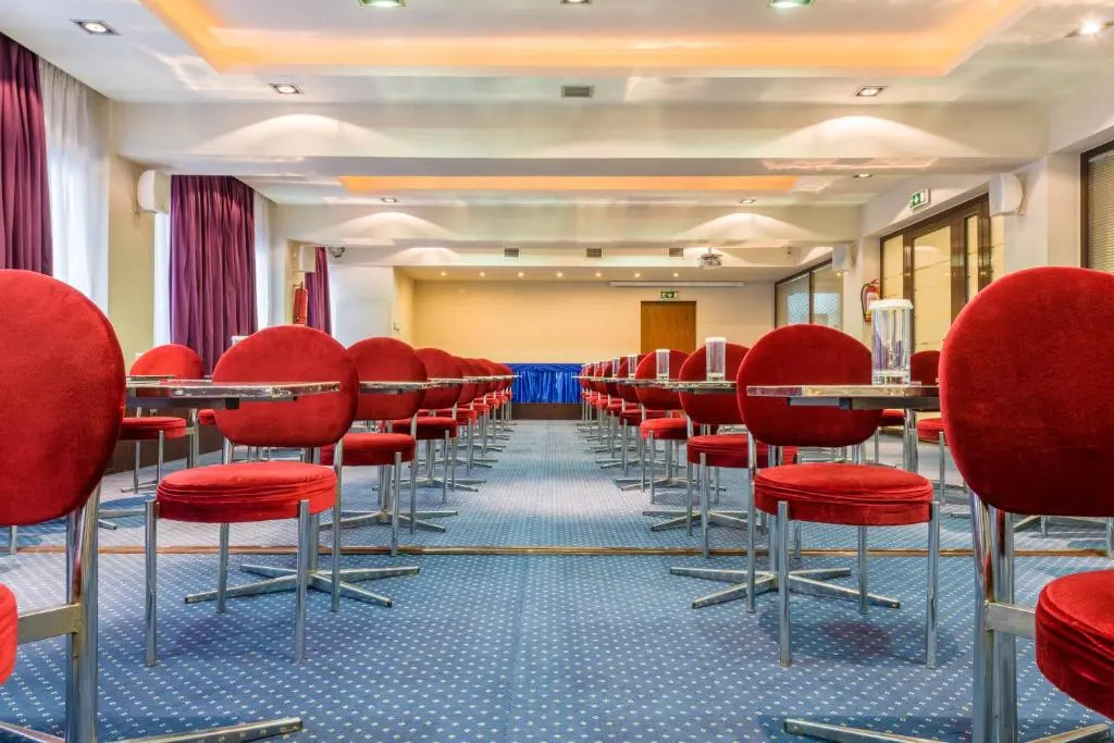 Queen Olga Hotel