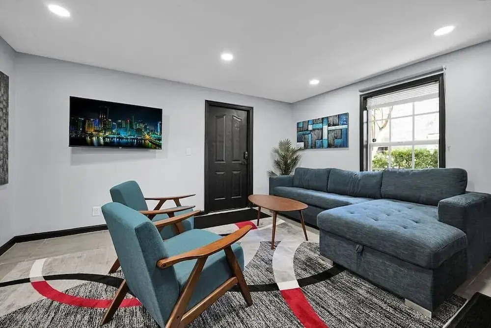 Luxury 2-bedroom Villa in Wilton Manors