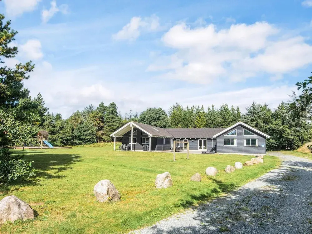 5 Star Holiday Home in Blavand