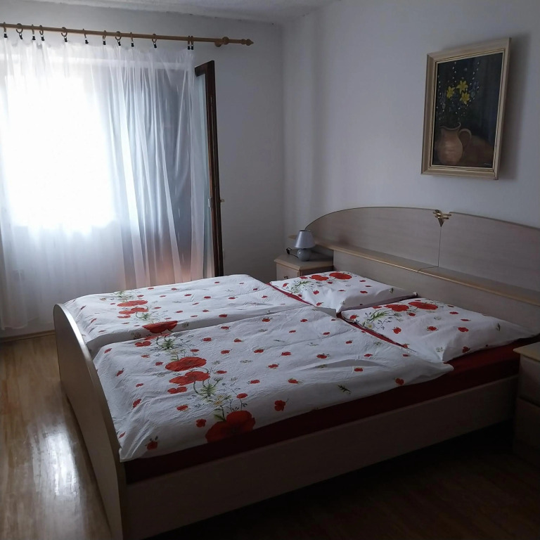 APARTMA 27
