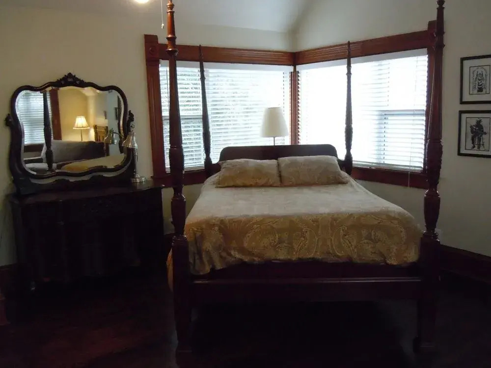 Brava House Bed and Breakfast