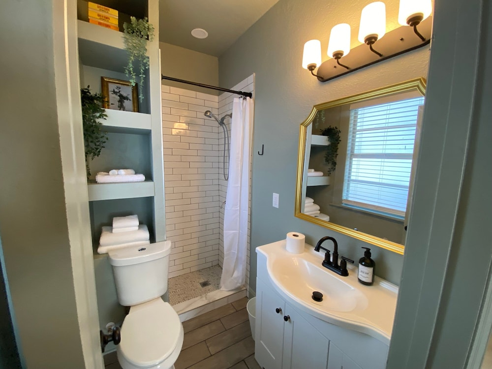 Updated Condo in Heart of Tampa 1569