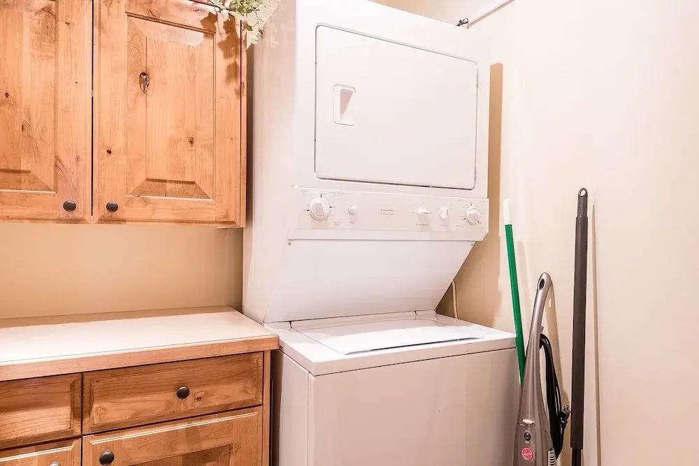 Westridge #27 - 3 Br Condo