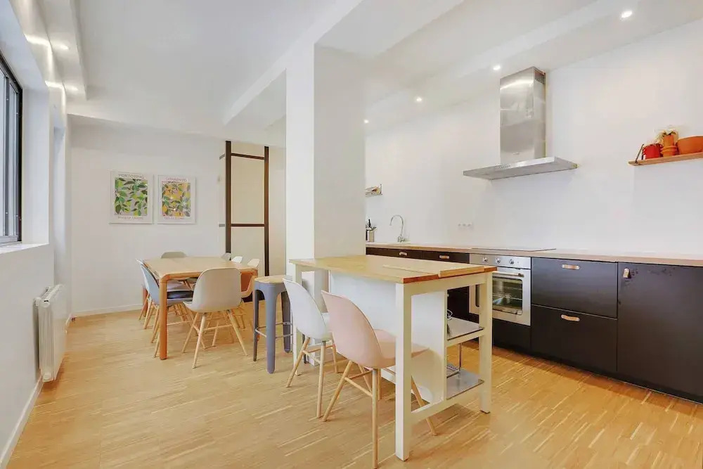 Spacious Apartment - 4br/10p Near Montmartre