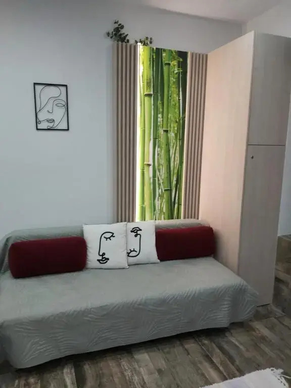 Accent House