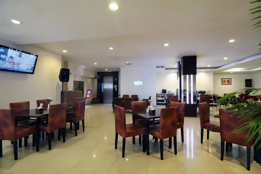 Airy Maricaya Pasewang 27 Makassar