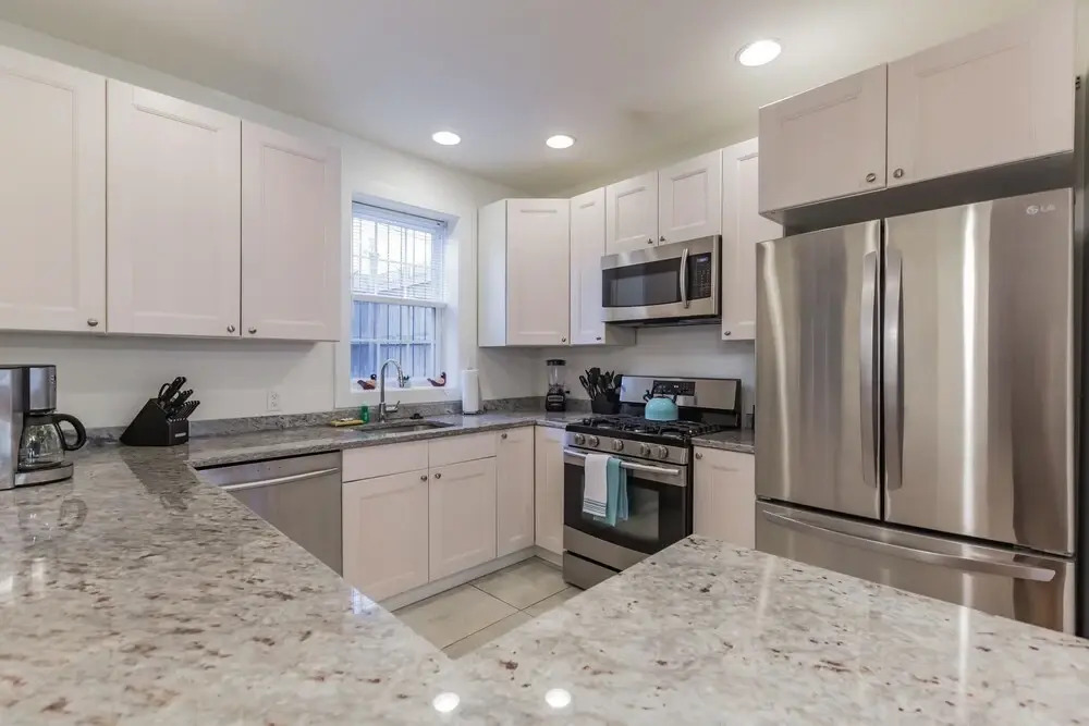 523 S 18th