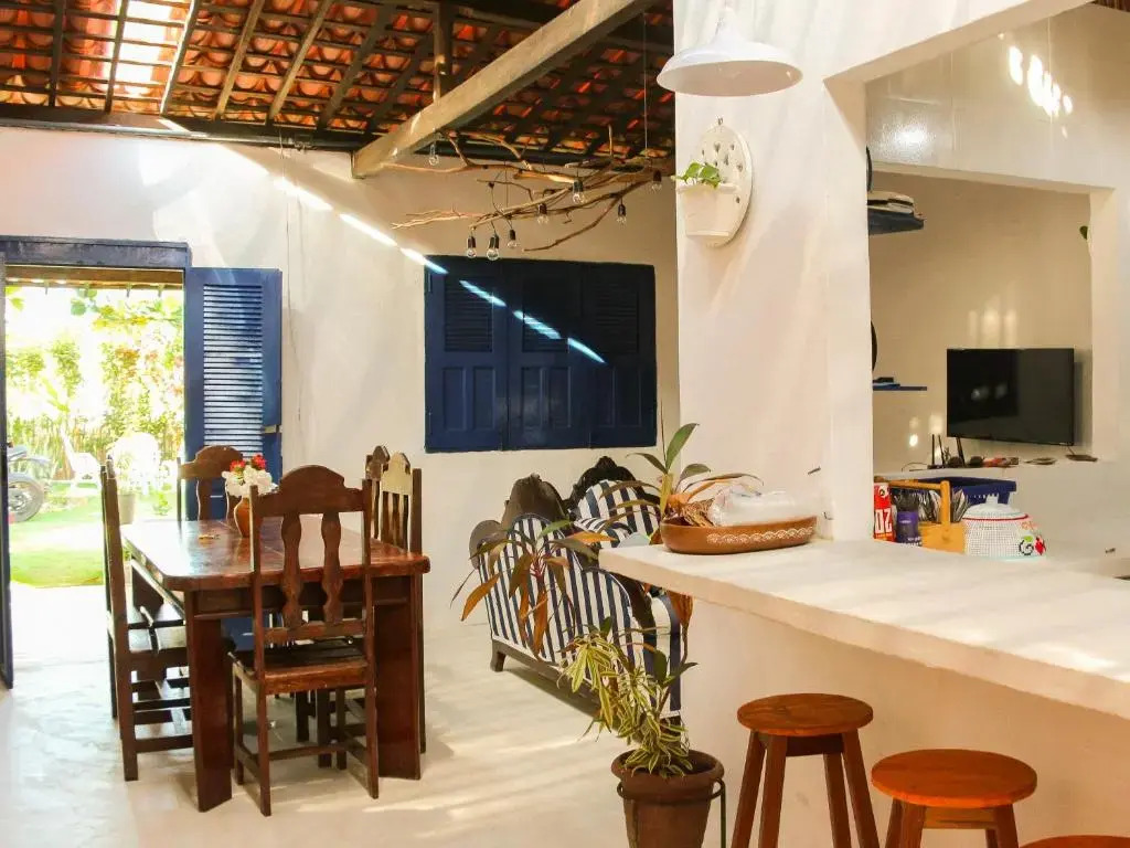 Casa em 4 suites a 04 minutos da praia em Japaratinga