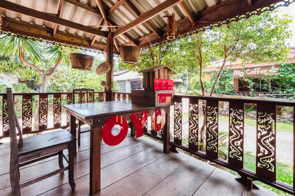 OYO 1143 Phet Luran Thai Resort Kohchang