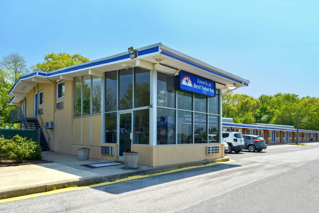 Americas Best Value Inn Smithtown Long Island