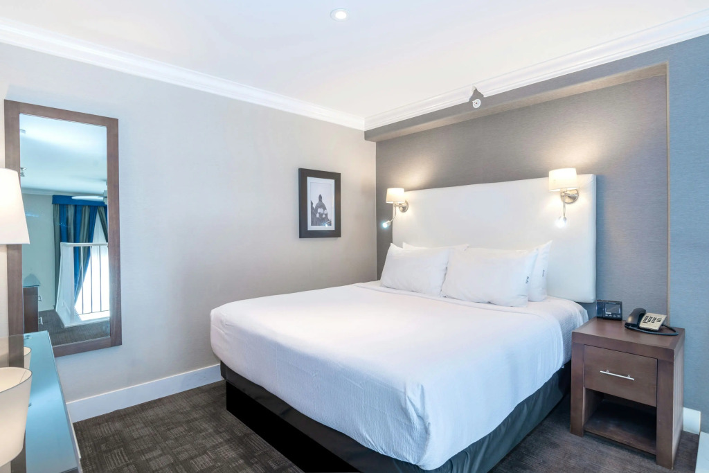 Sandman Signature Edmonton South Hotel