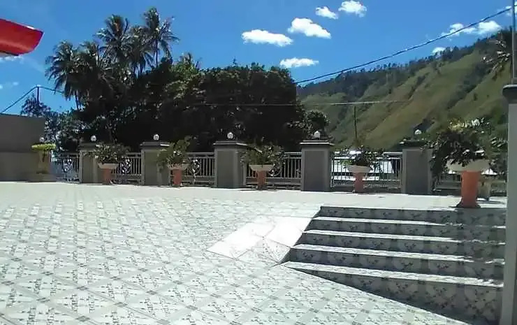 Senior Bakara Hotel