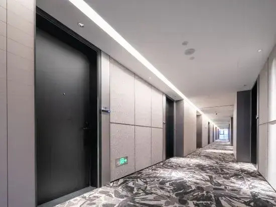 IntercityHotel (Wuhan Nanhu Huazhong Agricultural University)