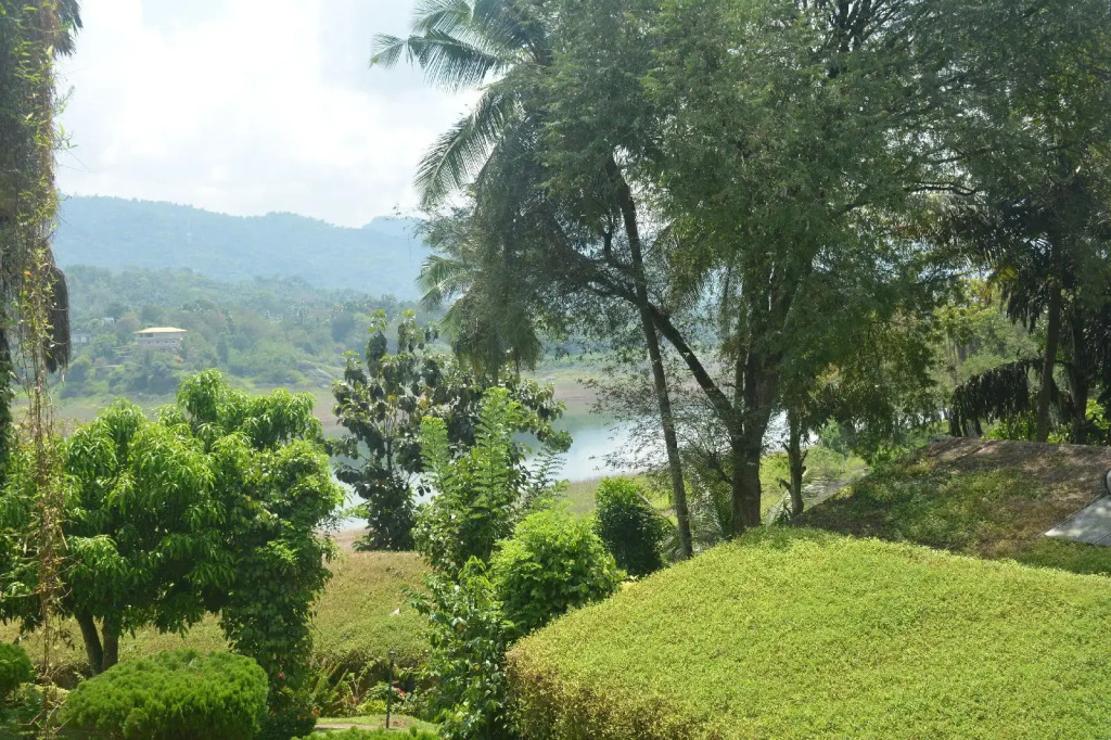 Oruthota Chalets