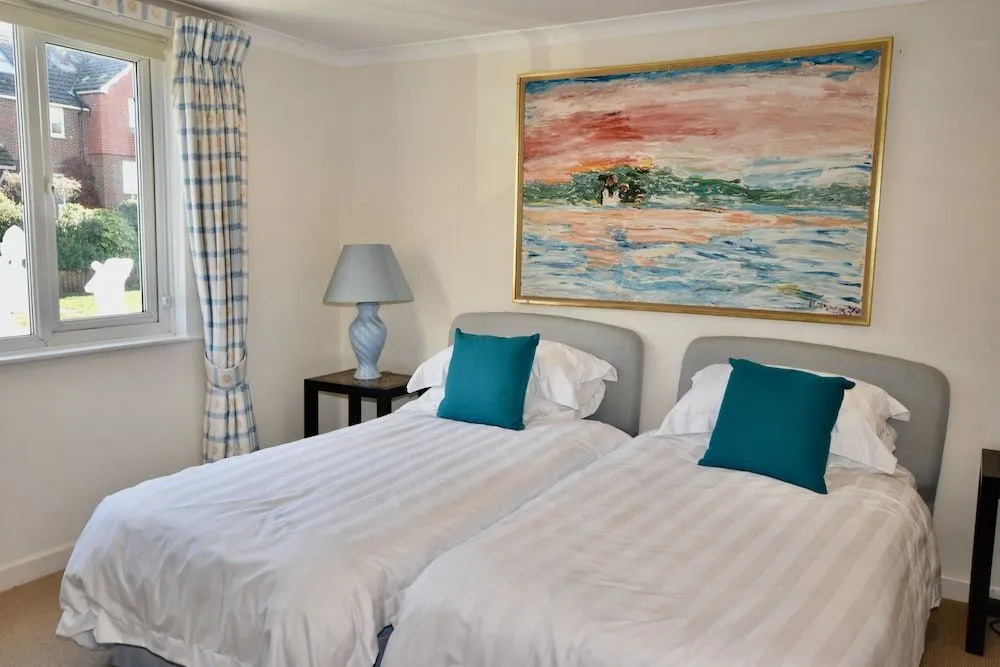 The Cottage a superb family coastal retreat