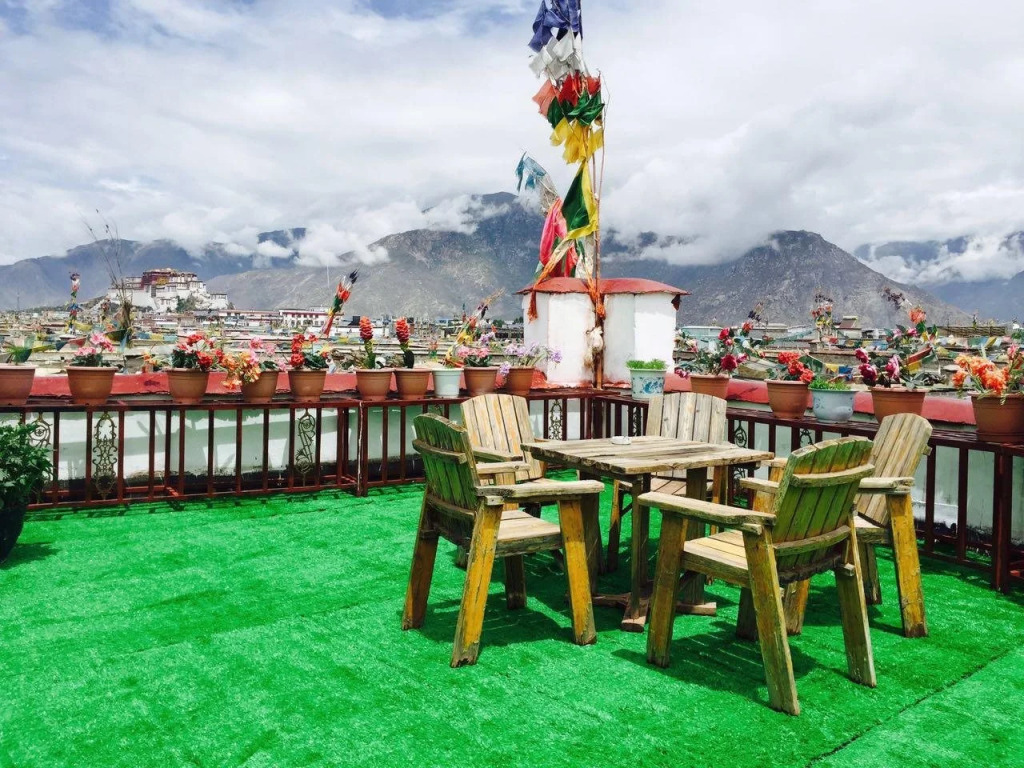 Tashi Choeta Hotel