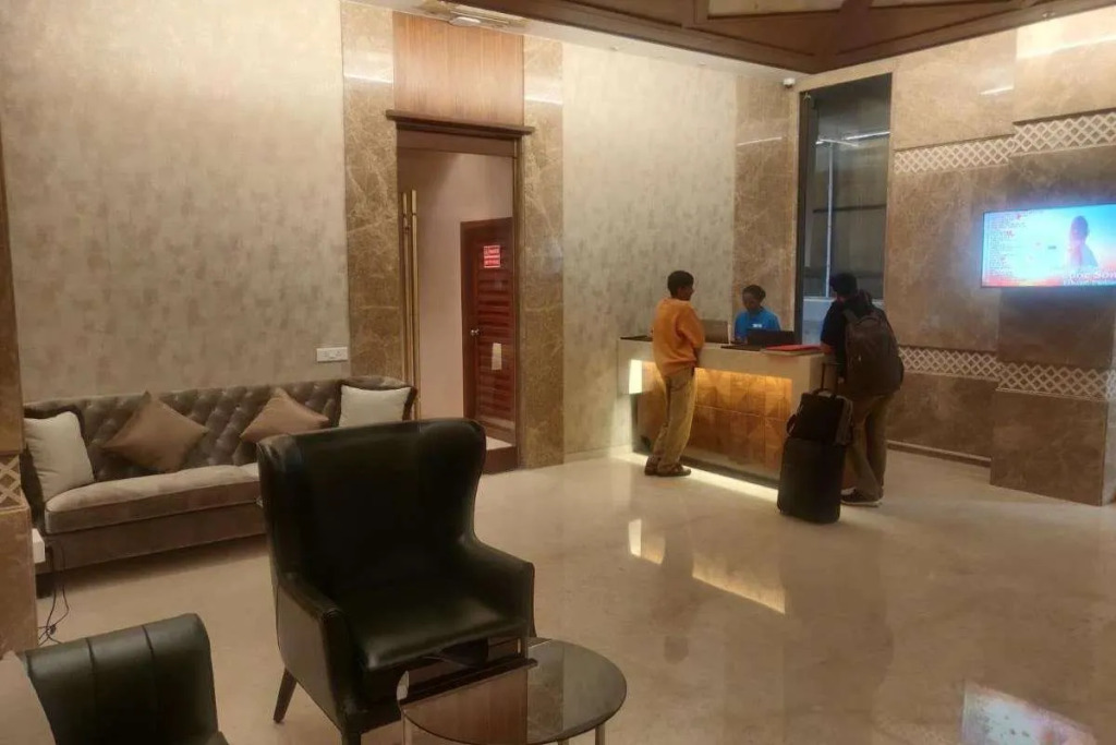 Adiva Residency Beacon, Grant Road, Mumbai