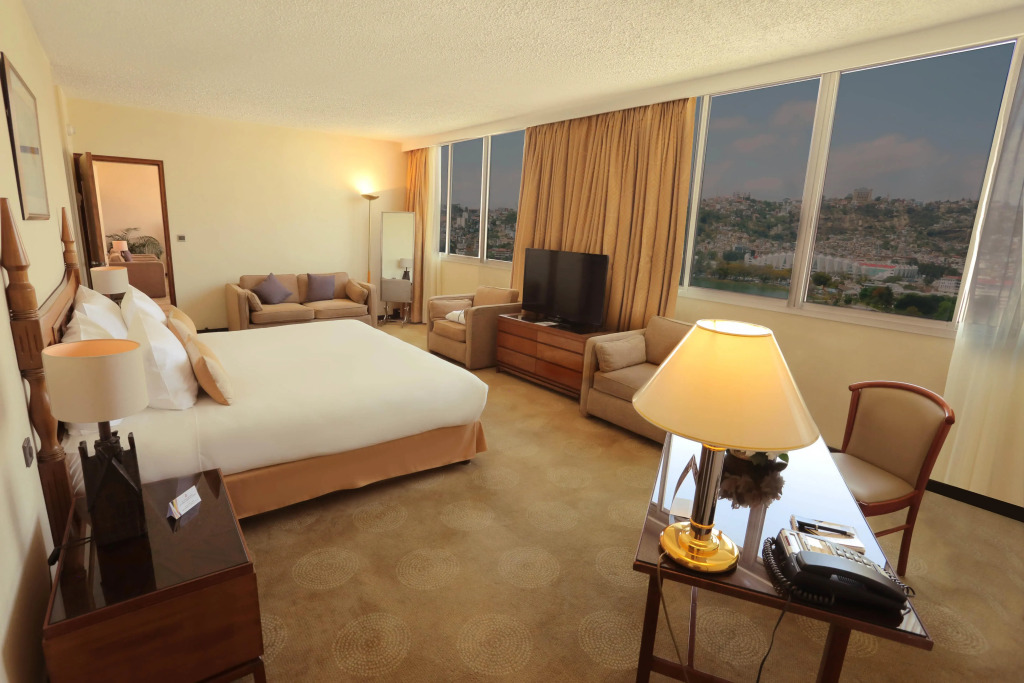 Carlton Hotel