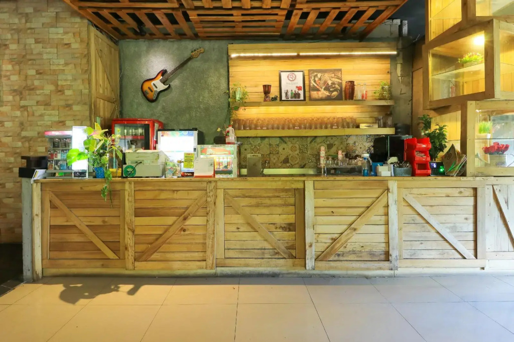 Labuana Homestay and Cafe Garden Makassar