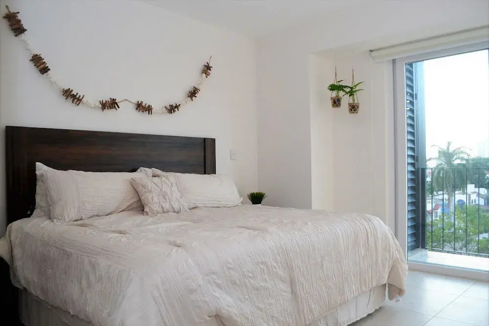 Condo Niza 266 by MDR