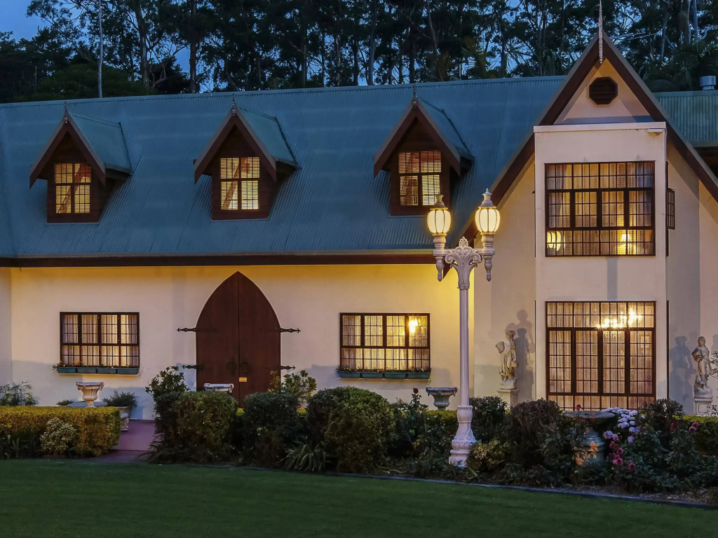 Mt Tamborine Stonehaven Manor