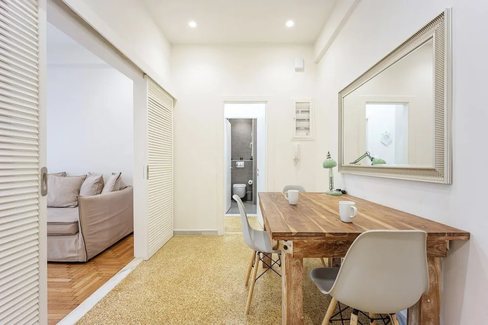 Modern Cozy Apartment
