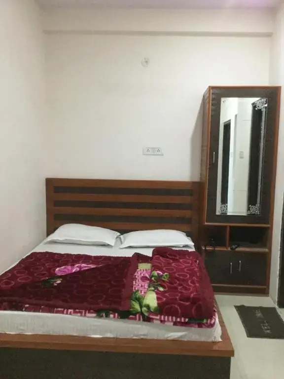 Kanak guest House