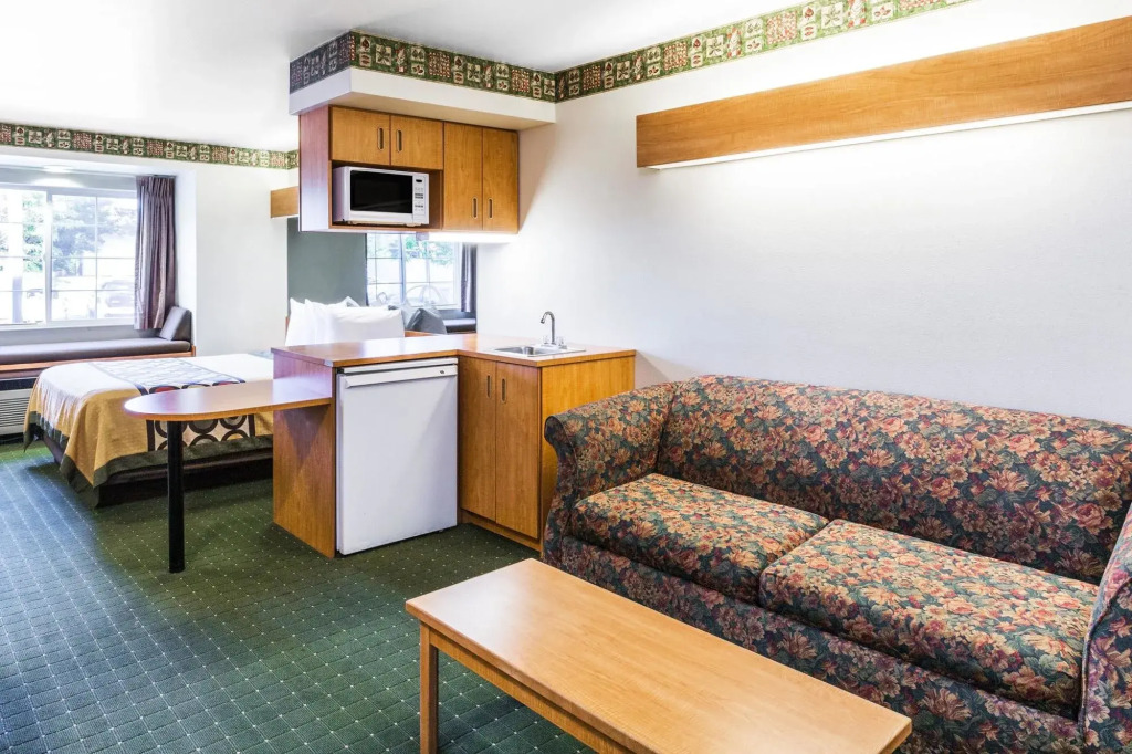 Royal Inn Midvale
