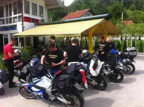 Motel Lunch & Bar