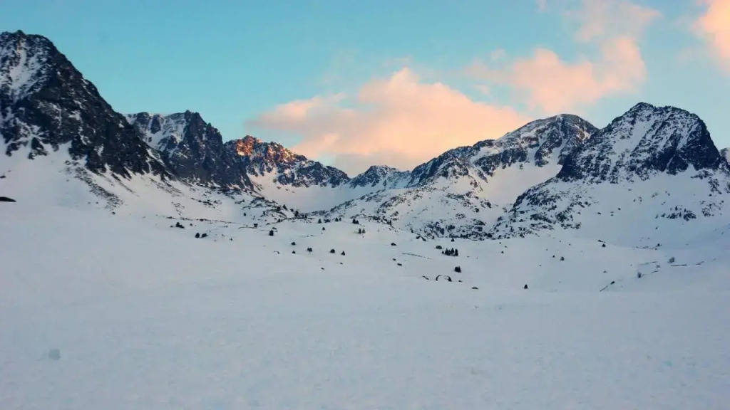 NEUF & MODERNE 40m2 - 100 mètres des pistes de ski