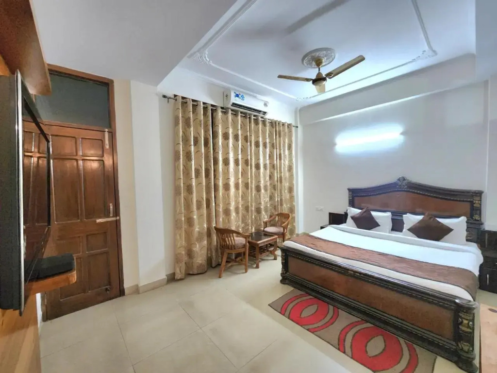 OYO 27648 Kasauli Greens