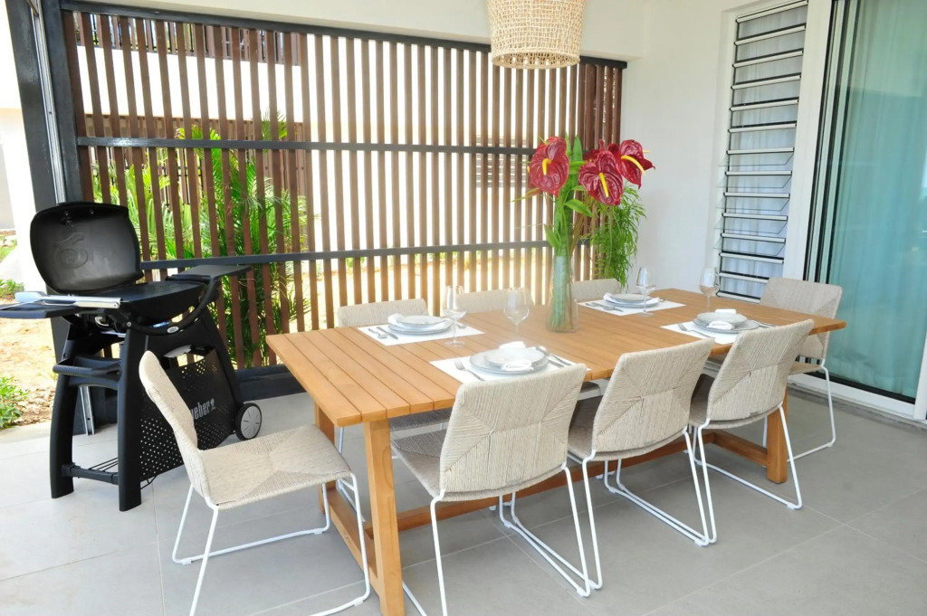 OBiches Beachfront Apartment Trou-aux-Biches