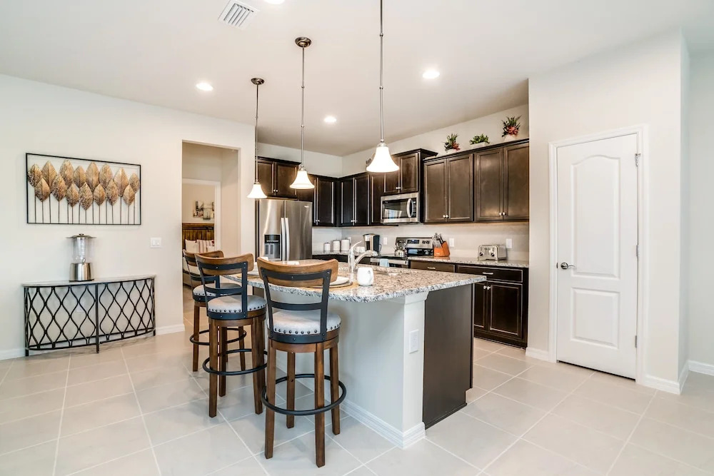 2448 Tangier Dr